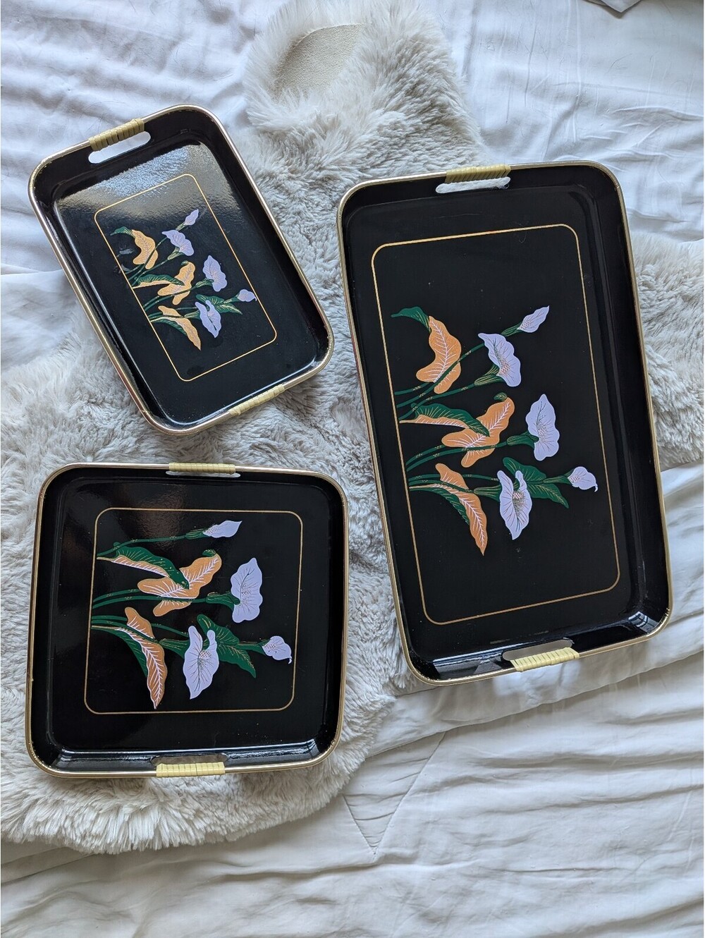 Vintage Japan trays set of 3 nesting laquered Oriental serving trays Floral Note